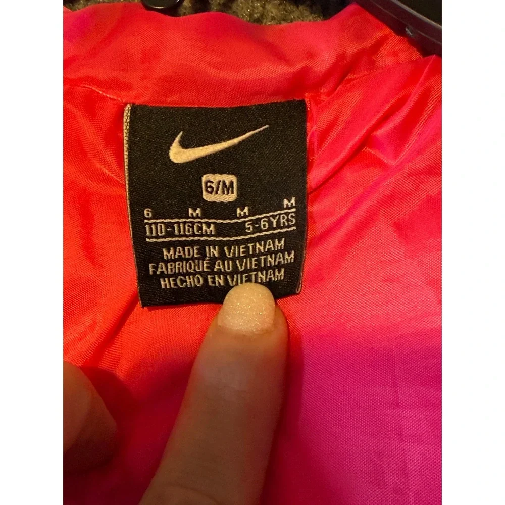 Nike Girls Black Pink Quilted Puffer Hooded Jacket Size 6 5-6 Years